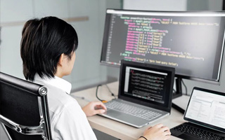 海北 ,php声明和调用变量的符号是什么？